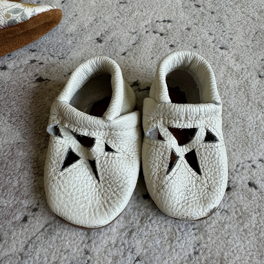Milk & barley sunrise shoes